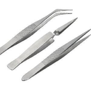 Set de pincettes Revell – 3 pièces